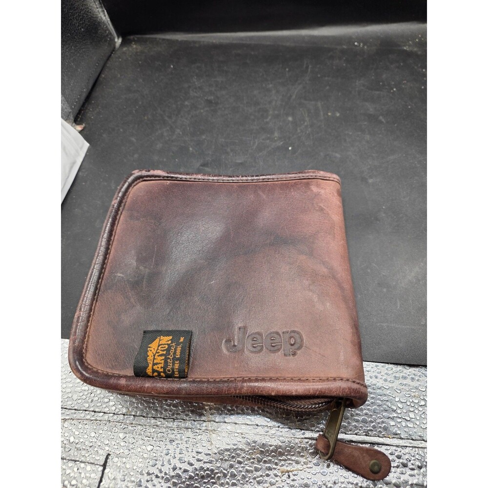 Jeep Genuine Leather Zippered CD/DVD Storage Case Binder by Canyon Outback